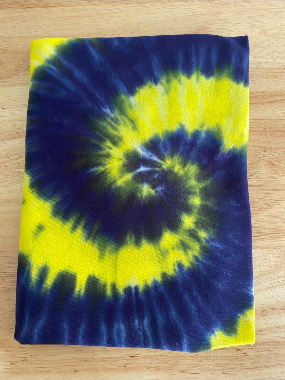 NEW GILDAN Soft Style Tee Medium Handmade Blue Yellow Spiral Tie Dye T-Shirt - Picture 8 of 9